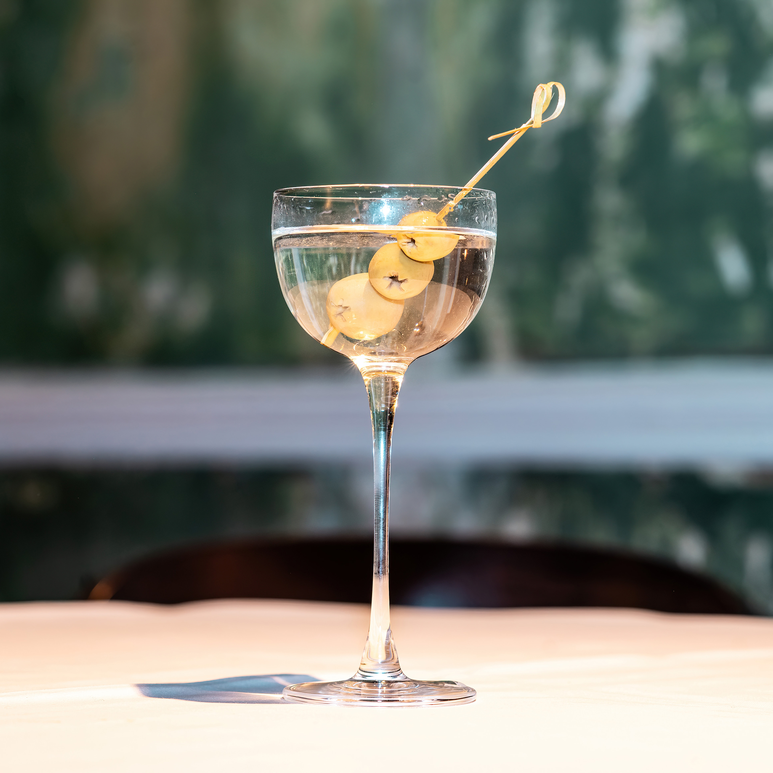 ‘My nan liked her tea “weak, wet and warm”: great for a cuppa, fatal for a martini.‘ An unloveable cocktail at Automat