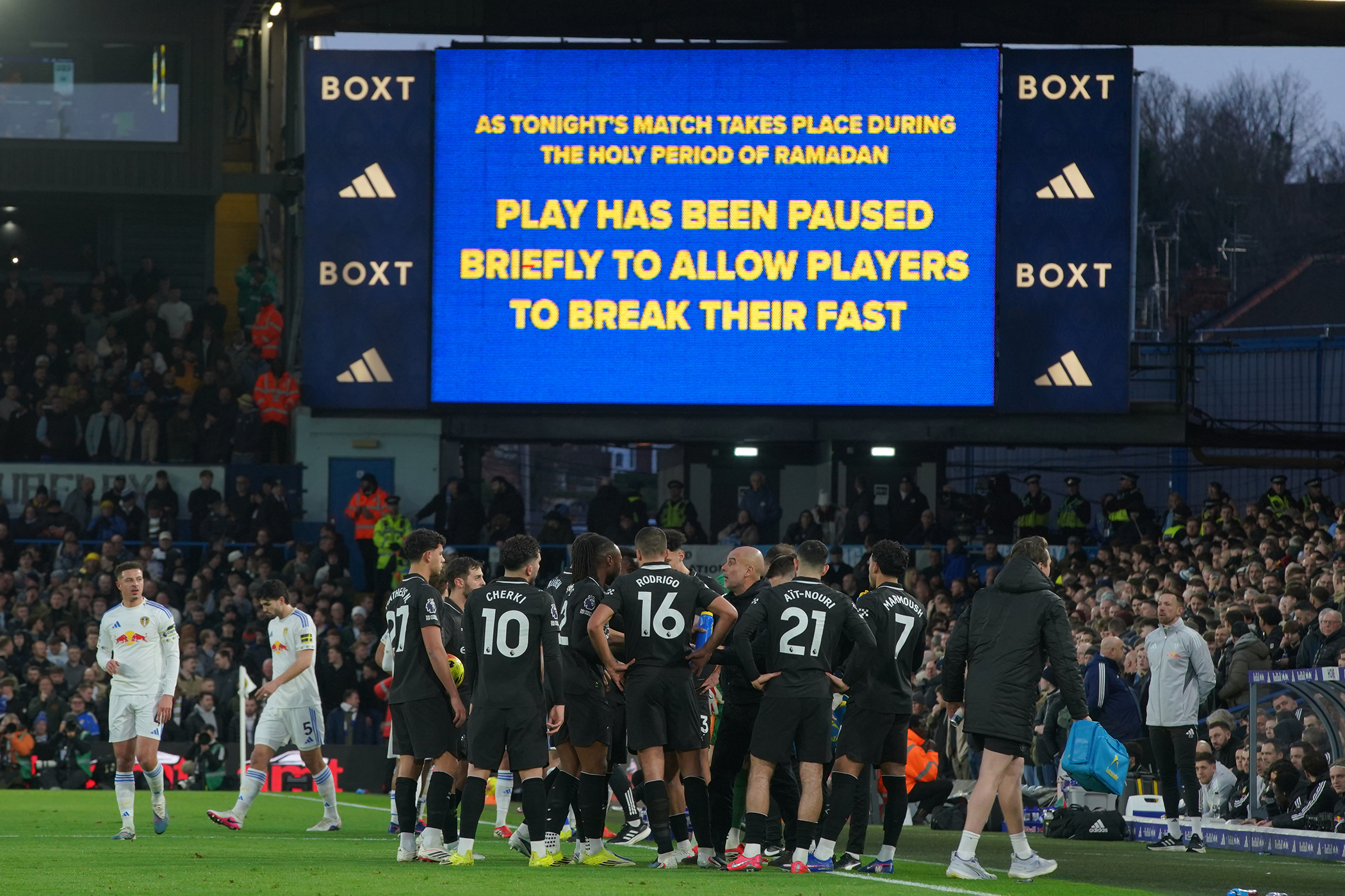 The sorrow and shame of fans booing football’s Ramadan breaks